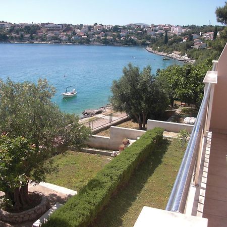 Apartments Dominika Трогір Екстер'єр фото